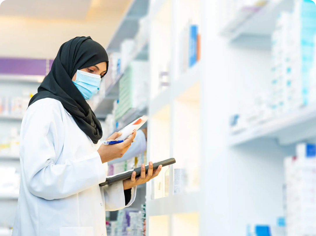 من المهم تناول أدويتك كما وصفها طبيبك. تنظيم أدويتك يضمن أنك تأخذ الدواء الصحيح في الوقت الصحيح. يقوم صيدليونا بمراجعة أدويتك للتأكد من صحة الجرعات وتحديدها للاستخدام